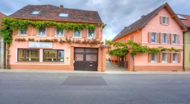 Hotel Altes Weinhaus, Забронировать Отель «постель и завтрак» Нойштадт-ан-дер-Вайнштрасе Wine Route