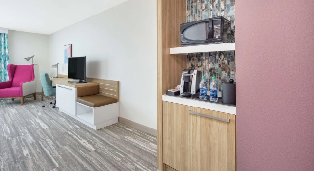 Четырёхместный номер Standard Hilton Garden Inn Surprise Phoenix