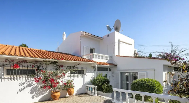 Comfortable Villa in Carvoeiro, Algarve, Rezervovat Vila Chaty v Algarve, Chalupa