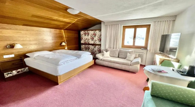 Номер Comfort Haus Schrofenstein