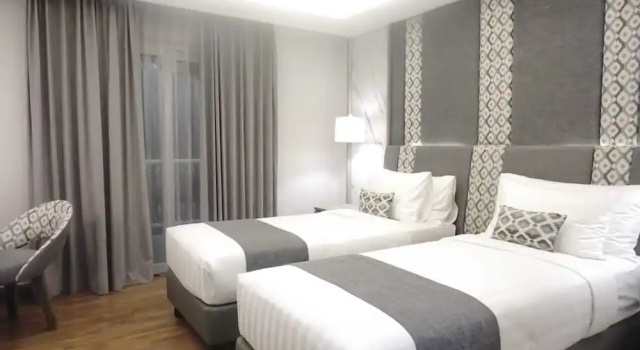 Deluxe Twin room with balcony Zigna Kampung Batik
