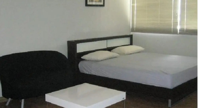 Room-dmk Don Mueang Airport Guest House