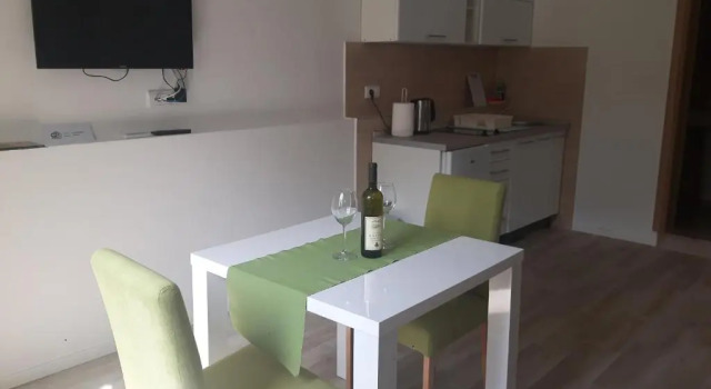 Студия Apartments Grgurević