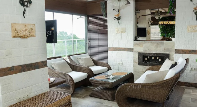 FM Luxury 3-BDR Penthouse with Pool & Terrace in Complex Katerina 1, Varaa Hotelli Hotellit Varna region uima-altaalla, Uima-allas