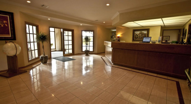 The Inn at Tallgrass, Prenota Hotel Hotel a Kansas con parcheggio, Parcheggio