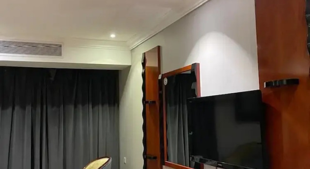 dra sanam servied appartements
