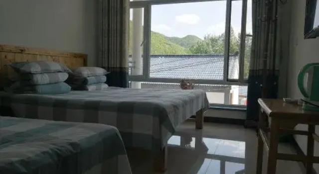 Люкс Beijing Lingshan Guanshan Homestay (Julingxia Scenic Area)