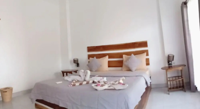 Amel House, Book Hotel Hotels in Lombok with Breakfast, Breakfasts