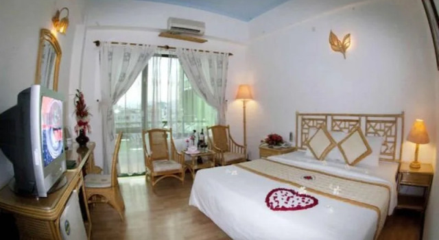 Biệt thự xanh lam, Rezervasyon Otel Yên Phú havuzlu oteller, Yüzme Havuzu