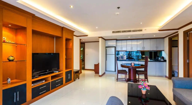 Апартаменты с 2 комнатами Tara Court Condo