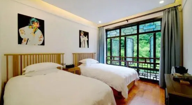 Люкс Luoman Shijia Homestay