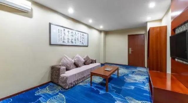 Люкс Business Jiayu Convenience Hotel (Hohhot Railway Station)