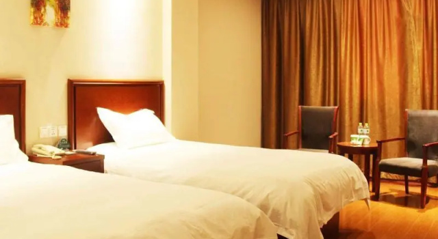 Номер Standard GreenTree Inn Qingdao Development District SDUST Express Hotel