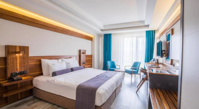 Двухместный номер Standard Karpalas City Hotel & Spa