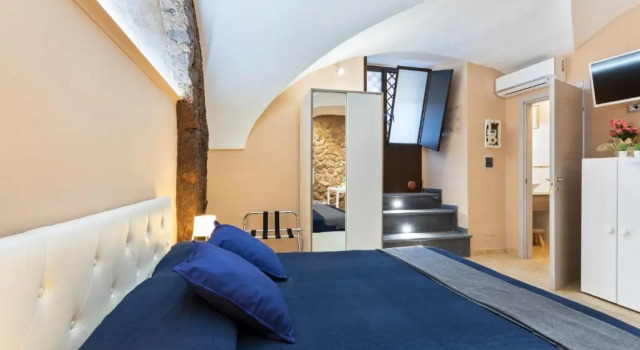 Cerami Studio Flat