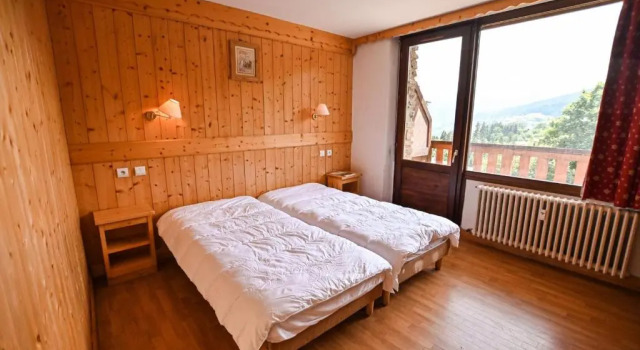47 M With Balcony View On The Mont Blanc