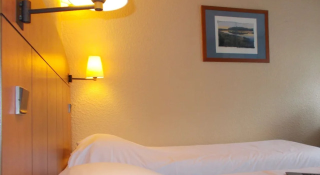 Kyriad Tarbes Odos, Забронировать Отель Лурд Hautes-Pyrénées