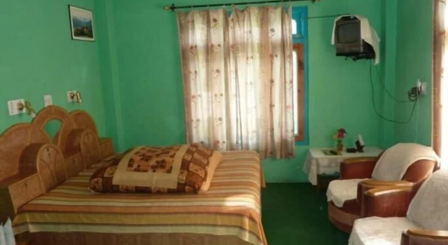 Shruti Guest House