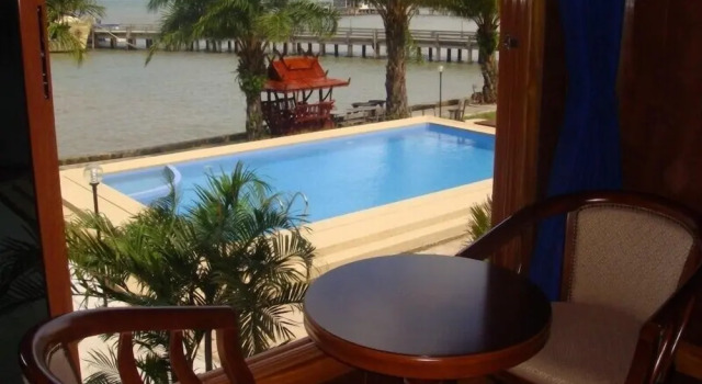Бунгало B.C. Badin Resort