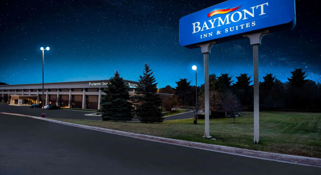 Baymont by Wyndham Traverse City, Rezerwuj Hotel Traverse City Michigan