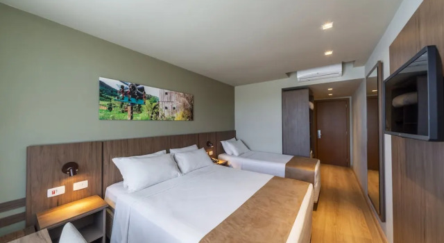 Трёхместный номер Luxury Hotel Laghetto Vivace