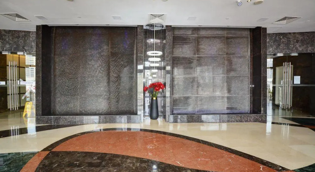 Dubai Gate 1, Забронировать Отель Отели Эмирата Дубая с парковкой, рядом с Остановка трамвая Marina Towers, Парковка