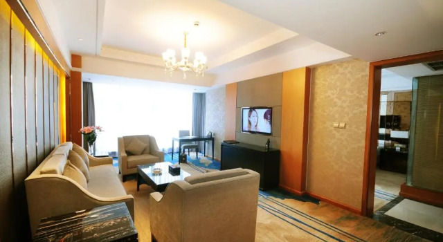 Люкс Business Konggang Jianguo Hotel (Chengdu Shuangliu International Airport )