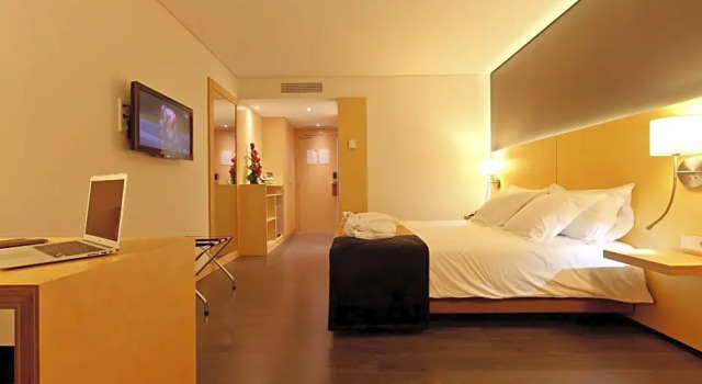 Номер Superior с балконом Hotel Mercure Braga Centro