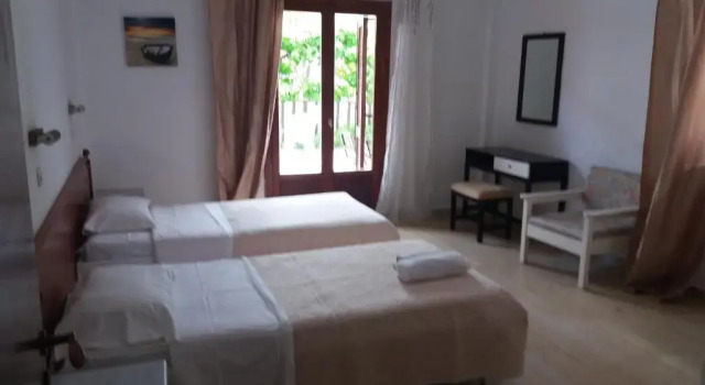 Апартаменты Harrys Bar & Apartments 2