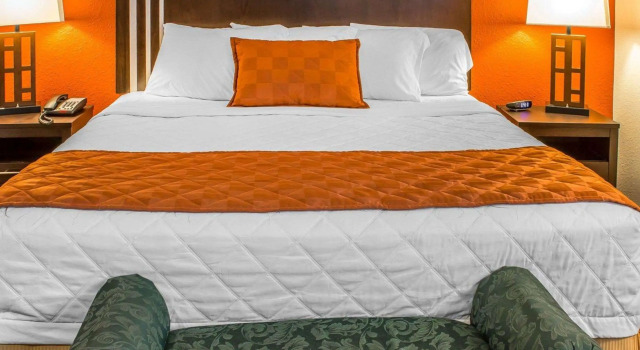 Двухместный номер Standard Rodeway Inn Milford
