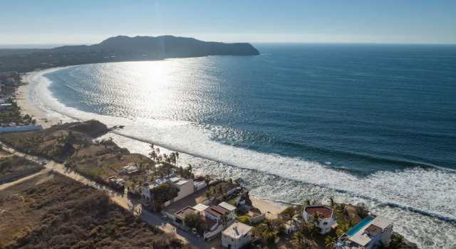 Вилла Private Careyeros Oceanfront Living
