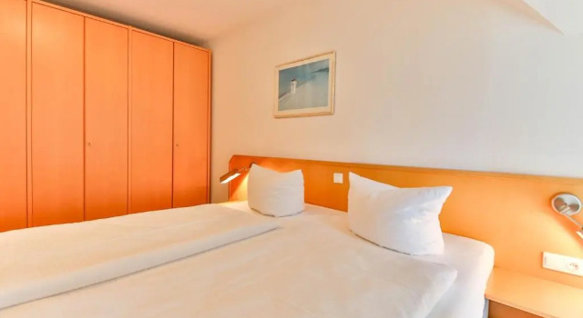 Apartment Sunshine mit Balkon, Buchen Sie Ferienwohnung Zempin Usedom