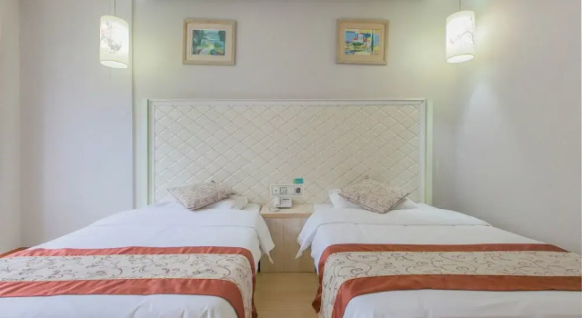 Двухместный номер Economy Sucha Hotel Wuhan Hankou Railway Station