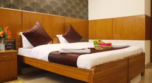 Hotel Delhi Marine Club C6, Забронировать Отель Отели Нью-Дели с завтраком, Завтраки