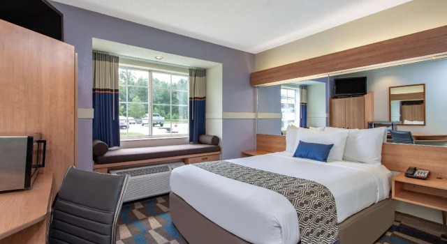 Двухместный номер Standard Microtel Inn & Suites by Wyndham Lillington/Campbell University