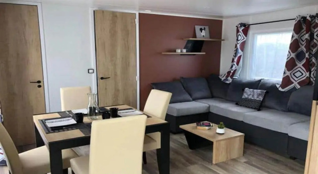 MOBILHOME 6 pers , domaine de KERLANN 4*, excellence Moana 2022, Забронировать Отель Отели Finistère с парковкой, Парковка