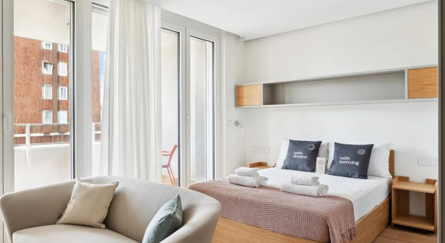 Люкс с балконом Limehome Milan via Stresa