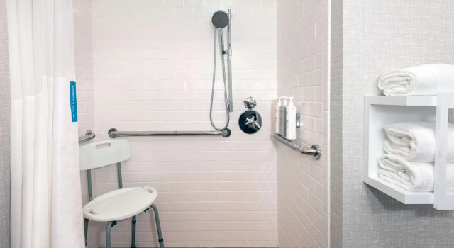 Номер Standard Hampton Inn Coventry-Warwick Area
