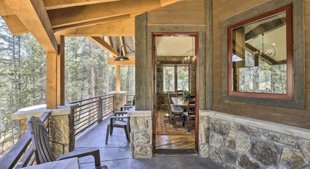 Вилла с балконом Walk to Lift: Luxe Villa w/ Hot Tub in Copper Mtn