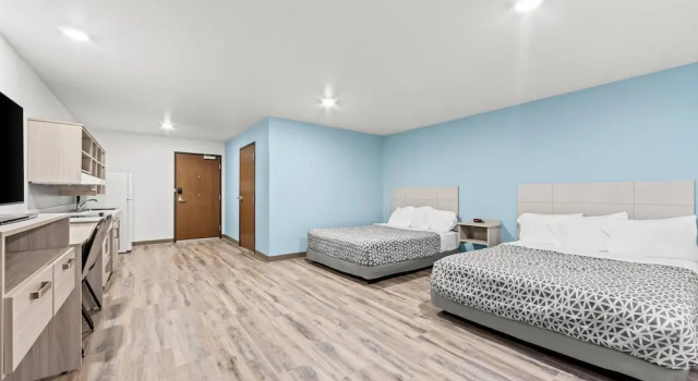 Четырёхместный люкс WoodSpring Suites Oak Ridge Knoxville