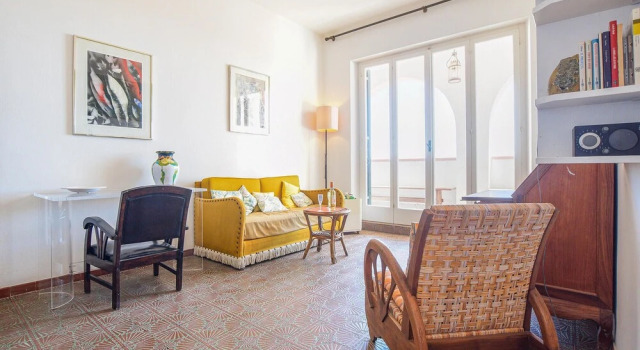 Beautiful Home in San Piero In Campo With Wifi and 4 Bedrooms, Rezervovat Hotel Hotely v Elba s parkováním, Parkování