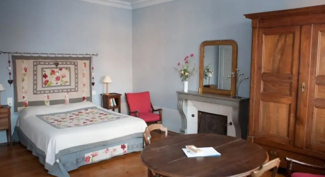 Chambre de Marie, Le Relais du Passe-heures, Buchen Sie Hotel Cenans Burgund