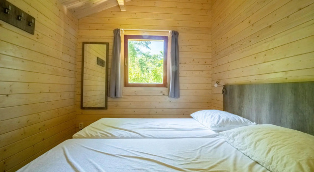 Nice chalet with combimicrowave, 20km from Utrecht, Reserva ahora Chalet de montaña Maarn Holanda