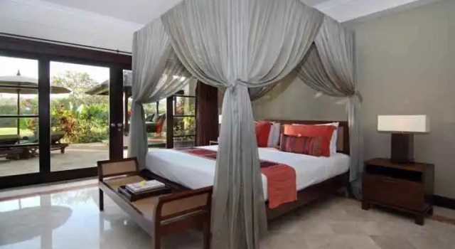 Villa Surya, Book Villa Beraban Indonesia