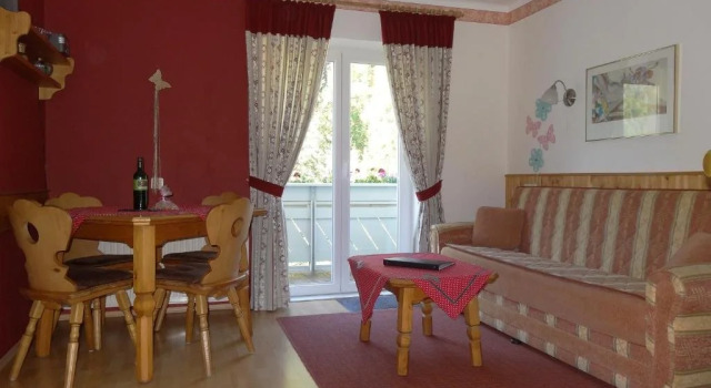 Carinthia Appartements, Rezerwuj Apartament Hotele w Karyntia z parkingiem, Parking