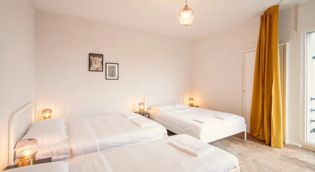 Charming and Spacious Antwerp City Center Apartments, Prenota Appartamento Hotel economici a Flanders
