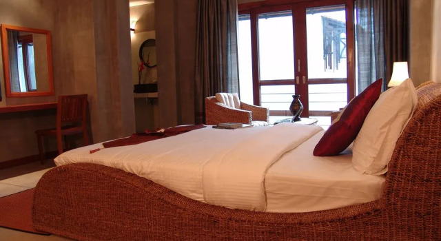 Frangipani Fine Arts Hotel