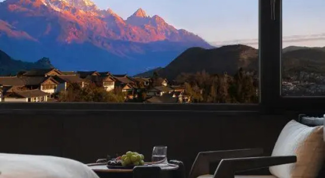Yunxiangshan | Rizhao Jinshan · Gucheng Panorama Cafe Homestay (The Old Town of Lijiang Shizishan), Забронировать Отель Отели Лицзян 3 звезды, рядом с Улица Сквер-стрит Древнего города Даянь, 3*