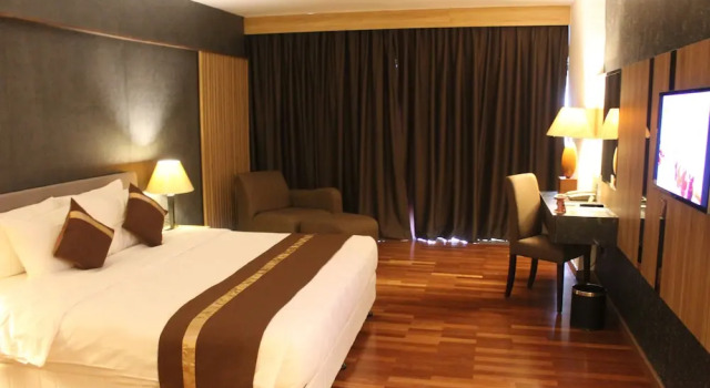 Номер Deluxe с балконом Batam View Beach Resort