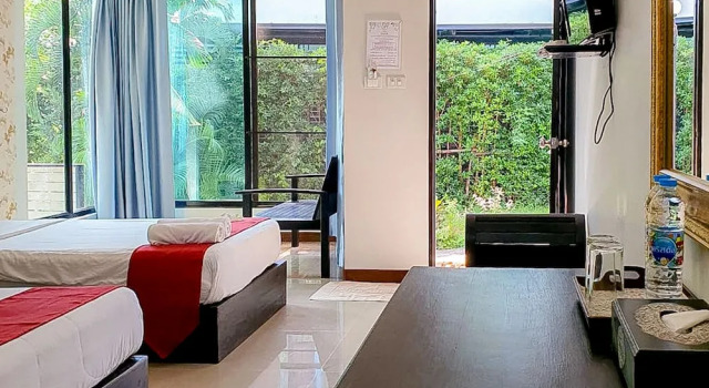 Двухместный номер Standard с балконом Phornpailin Riverside Resort